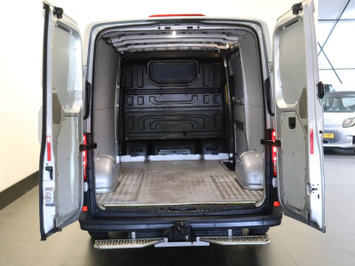 Volkswagen Crafter 2.0 TDI L3H2 - Airco - Navi - Cruise - €14.900,- Excl. foto 8