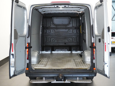 Volkswagen Crafter 2.0 TDI L3H2 3500KG  EURO 6 - Airco - Navi - Cruise - €14.900,- Excl. foto 9