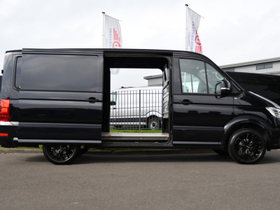 Volkswagen Crafter 2.0 TDI L3H2 Black Edition Adaptieve Cruise, Camera, Carplay, LED, 2 x Schuifdeur, 177pk, Automaat, Geveerde stoel, Massage Stoel, Trekhaak, Uniek! foto 11