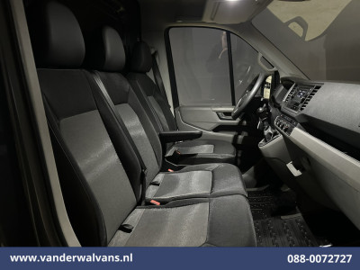 Volkswagen Crafter 2.0 TDI L3H2 L2H1 Euro6 Airco | 2500kg Trekhaak | Parkeersensoren Bijrijdersbank foto 3