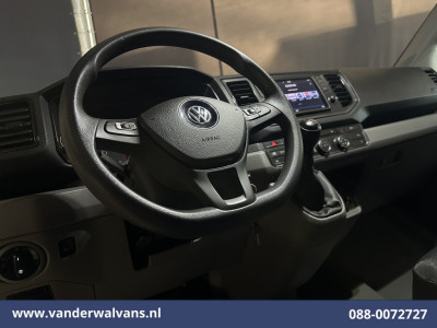 Volkswagen Crafter 2.0 TDI L3H2 L2H1 Euro6 Airco | Camera | Navigatie | Apple Carplay | Stoelverwarming Android Auto, 2500kg Trekhaak, Verwarmde voorruit, Parkeersensoren, Bijrijdersbank foto 14