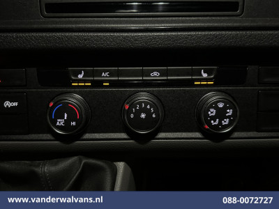 Volkswagen Crafter 2.0 TDI L3H2 L2H1 Euro6 Airco | Camera | Navigatie | Apple Carplay | Stoelverwarming Android Auto, 2500kg Trekhaak, Verwarmde voorruit, Parkeersensoren, Bijrijdersbank foto 5