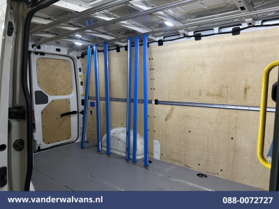 Volkswagen Crafter 2.0 TDI L3H2 L2H1 Euro6 Airco | Chauffeursstoel | Verwarmde voorruit Parkeersensoren foto 10