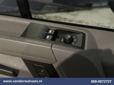 Volkswagen Crafter 2.0 TDI L3H2 L2H1 Euro6 Airco | Chauffeursstoel | Verwarmde voorruit Parkeersensoren foto 16