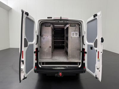 Volkswagen Crafter 2.0TDI L3H2 Trekhaak | Betimmering | Kastinrichting | Navigatie | Camera | Trekhaak foto 4