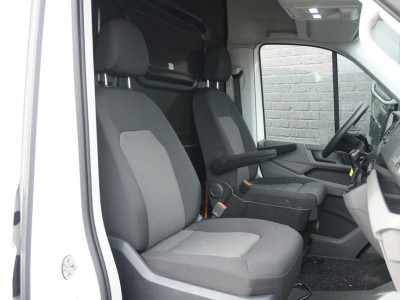 Volkswagen Crafter 2.0 TDI L3H3 140PK Automaat EURO 6 - Airco - Cruise - PDC - €18.950,- foto 5