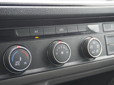 Volkswagen Crafter 2.0 TDI L3H3 140PK EURO 6 - Airco - Navi - Cruise - €18.950,- Excl. foto 18