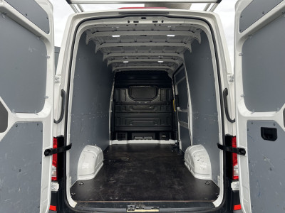 Volkswagen Crafter 2.0 TDI / L3H3 / 1e EIG. / IMPERIAAL  + LADDER / TREKHAAK / AIRCO / CRUISE / BIJRIJDERSBANK 9