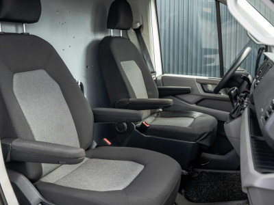 Volkswagen Crafter 2.0 TDI L3H3 | Automaat | 177 PK | Euro 6 | 3.0T Trekgewicht | Cruise | Airco | PDC foto 13