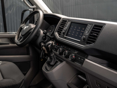Volkswagen Crafter 2.0 TDI L3H3 | Automaat | 177 PK | Euro 6 | 3.0T Trekgewicht | Cruise | Airco | PDC foto 2