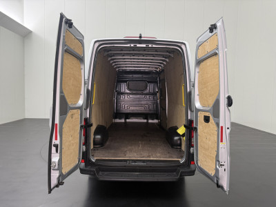 Volkswagen Crafter 2.0TDi 140PK Automaat L4H3 | Led | Multimedia | Airco | Cruise | 3-Zits | Betimmering foto 4