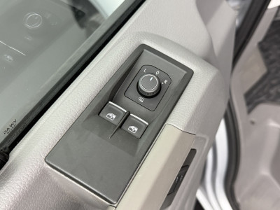 Volkswagen Crafter 2.0TDi 140PK Automaat L4H3 | Led | Multimedia | Airco | Cruise | 3-Zits | Betimmering foto 8