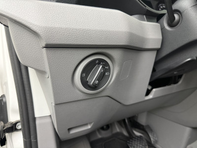 Volkswagen Crafter 2.0TDi 177PK Automaat L3H3 | 2xSchuifdeur | LED | Navigatie | Camera | Multimedia | Airco | Cruise | 3-Zits foto 14