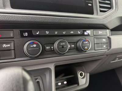 Volkswagen Crafter 2.0TDi 177PK Automaat L3H3 | 2xSchuifdeur | LED | Navigatie | Camera | Multimedia | Airco | Cruise | 3-Zits foto 21