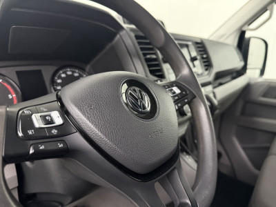 Volkswagen Crafter 2.0TDi 177PK Automaat L3H3 Black Edition | Led | Multimedia | Camera | Trekhaak | 3-Zits | Betimmering foto 17