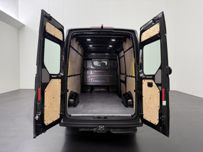 Volkswagen Crafter 2.0TDi 177PK Automaat L3H3 Highline | Led | Standverwarming | Multimedia | Trekhaak | Airco 4