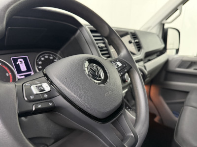 Volkswagen Crafter 2.0TDi 177PK Automaat L3H3 | Navigatie | Camera | Multimedia | Airco | Cruise | trekhaak foto 16