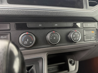 Volkswagen Crafter 2.0TDi 177PK Automaat L3H3 | Navigatie | Camera | Multimedia | Airco | Cruise | trekhaak foto 21