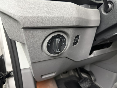 Volkswagen Crafter 2.0TDi 177PK Automaat L3H3 | Navigatie | Camera | Multimedia | Airco | Cruise | trekhaak foto 9
