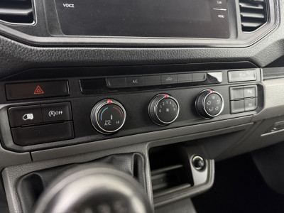 Volkswagen Crafter 2.0TDi 177PK L3H3 Edition | Navigatie | Multimedia | 3-Zits | Airco | Betimmering foto 17