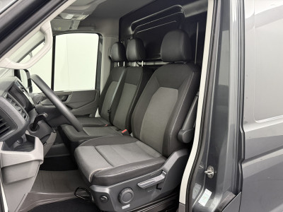Volkswagen Crafter 2.0TDi 177PK L3H3 Edition | Navigatie | Multimedia | 3-Zits | Airco | Betimmering foto 21