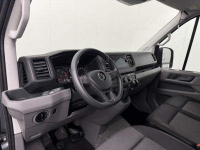 Volkswagen Crafter 2.0TDi 177PK L3H3 Edition | Navigatie | Multimedia | 3-Zits | Airco | Betimmering foto 3