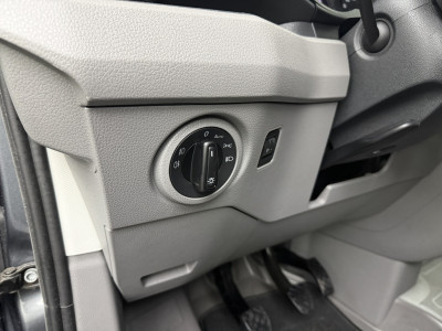 Volkswagen Crafter 2.0TDi 177PK L3H3 Edition | Navigatie | Multimedia | 3-Zits | Airco | Betimmering foto 9