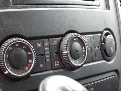 Volkswagen Crafter 2.5 TDI Bakwagen foto 17