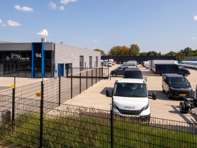 Volkswagen Crafter 28 2.5 TDI L1H1 Gearbox defect foto 12