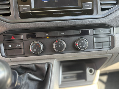 Volkswagen Crafter 30 2.0 TDI L3H2|140PK|airco|cruise|bluetooth|zes versnellingen|drie zitplaatsen|elektrisch pakket|EURO6. 16