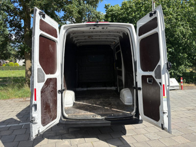 Volkswagen Crafter 30 2.0 TDI L3H2|140PK|airco|cruise|bluetooth|zes versnellingen|drie zitplaatsen|elektrisch pakket|EURO6. 8