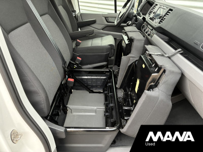 Volkswagen Crafter 30 2.0 TDI L3H2 Cruise Camera Carplay Trekhaak Voorruitverwarming foto 11