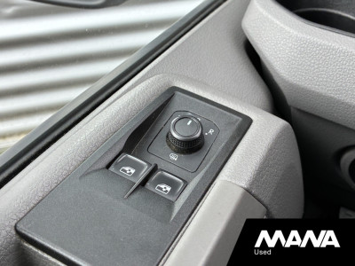 Volkswagen Crafter 30 2.0 TDI L3H2 Cruise Camera Carplay Trekhaak Voorruitverwarming foto 13