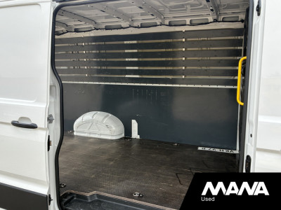 Volkswagen Crafter 30 2.0 TDI L3H2 Cruise Camera Carplay Trekhaak Voorruitverwarming foto 6