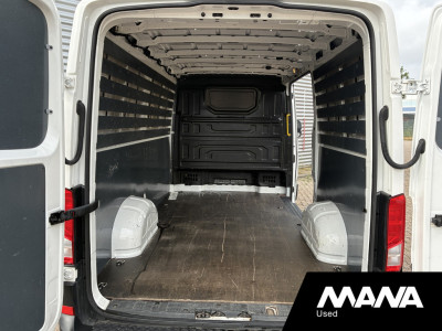 Volkswagen Crafter 30 2.0 TDI L3H2 Cruise Camera Carplay Trekhaak Voorruitverwarming foto 7