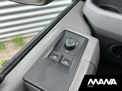 Volkswagen Crafter 30 2.0 TDI L3H2 DC LED Automaat ACC Cruise Carplay Camera Trekhaak 18