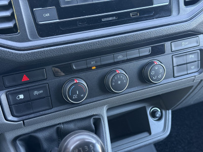 Volkswagen Crafter 35 2.0 TDI 140PK L3H3 | PDC | Airco | Trekhaak 3T foto 18