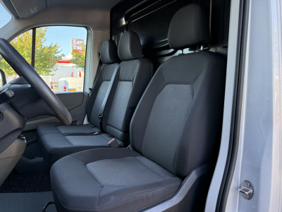 Volkswagen Crafter 35 2.0 TDI 140PK L3H3 | PDC | Airco | Trekhaak 3T foto 9