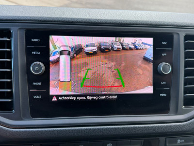 Volkswagen Crafter 35 2.0 TDI 140PK L3H3 RWD / Trekhaak / Imperiaal / App connect / Camera / Laadruimte inrichting foto 10