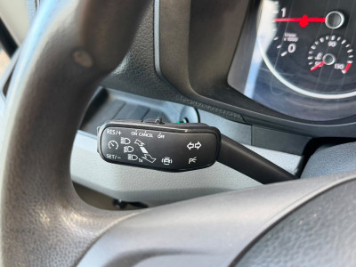Volkswagen Crafter 35 2.0 TDI 140PK L3H3 RWD / Trekhaak / Imperiaal / App connect / Camera / Laadruimte inrichting foto 14