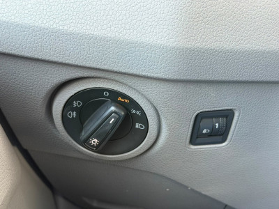 Volkswagen Crafter 35 2.0 TDI 140PK L3H3 RWD / Trekhaak / Imperiaal / App connect / Camera / Laadruimte inrichting foto 19