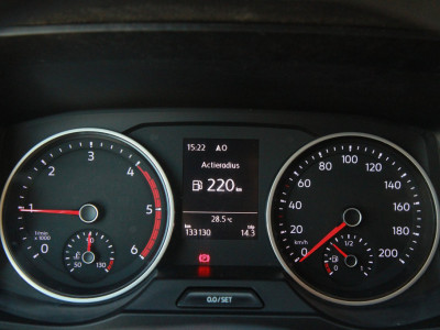 Volkswagen Crafter 35 2.0 TDI 140PK L4H3 Comfort / Imperiaal / Camera / App connect foto 16