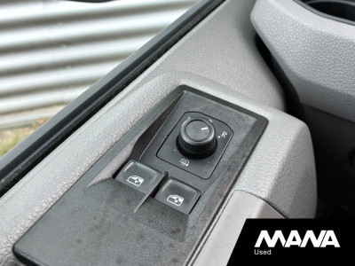 Volkswagen Crafter 35 2.0 TDI 140 pk L3H3 Automaat Carplay Cruise Sensoren foto 12