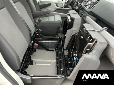 Volkswagen Crafter 35 2.0 TDI 140 pk L3H3 Automaat Carplay Cruise Sensoren foto 7