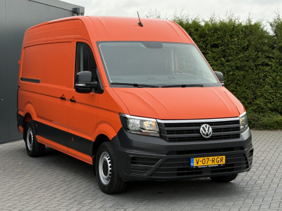 Volkswagen Crafter 35 2.0 TDI 177 PK / L3H3 / CAMERA / CRUISE / 3.5 TON TREKKEN / 3-ZITS / AIRCO / CARPLAY / GEVEERDE STOEL / 3500 KG AHG foto 4