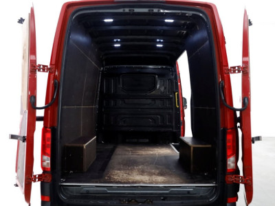 Volkswagen Crafter 35 2.0 TDI 177pk RWD L3H3 (L2H2) Airco/Navi/Trekhaak 3500kg 07-2020 foto 5