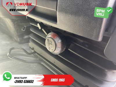 Volkswagen Crafter 35 2.0 TDI 180 pk DSG Aut. L4H3 LED/ Adapt.cruise/ Gev.stoel/ Stoelverw./ Massage/ Carplay/ Navi/ Climate/ Camera/ PDC/ Trekhaak foto 16