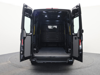 Volkswagen Crafter 35 2.0 TDI DSG 140 PK L2H2 2x schuifdeur, LED, 3-Zits, ACC, Camera, Apple Carplay, Sidesteps, DAB, PDC, 18 foto 15