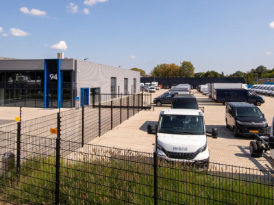 Volkswagen Crafter 35 2.0 TDI L2H2 Bus met laadklep Dhollandia 18
