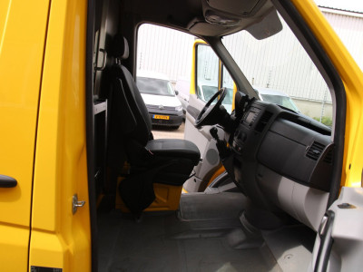 Volkswagen Crafter 35 2.0 TDI L2H2 / Camera / Loopdeur / Cruise / inrichting laadruimte 12